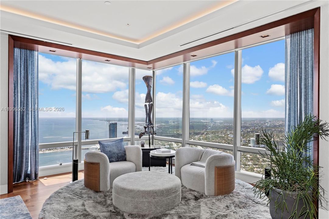 En Venta: $15,500,000 (2 camas, 3 baños, 5798 Pies cuadrados)