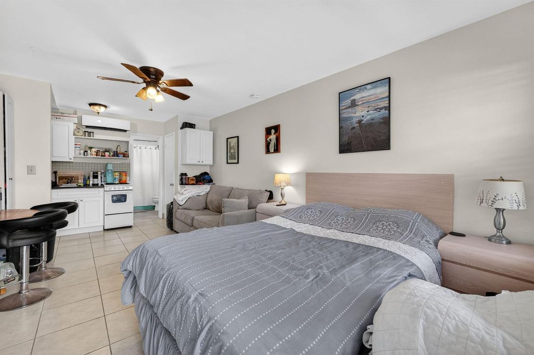 51-web-or-mls-A699A8504