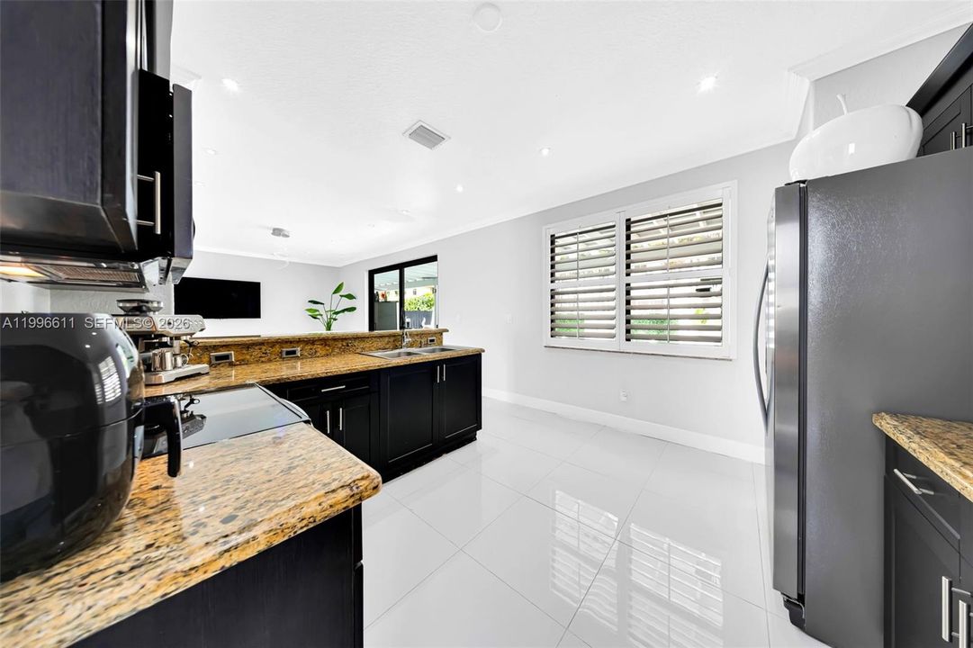 Activo con contrato: $950,000 (4 camas, 3 baños, 2580 Pies cuadrados)