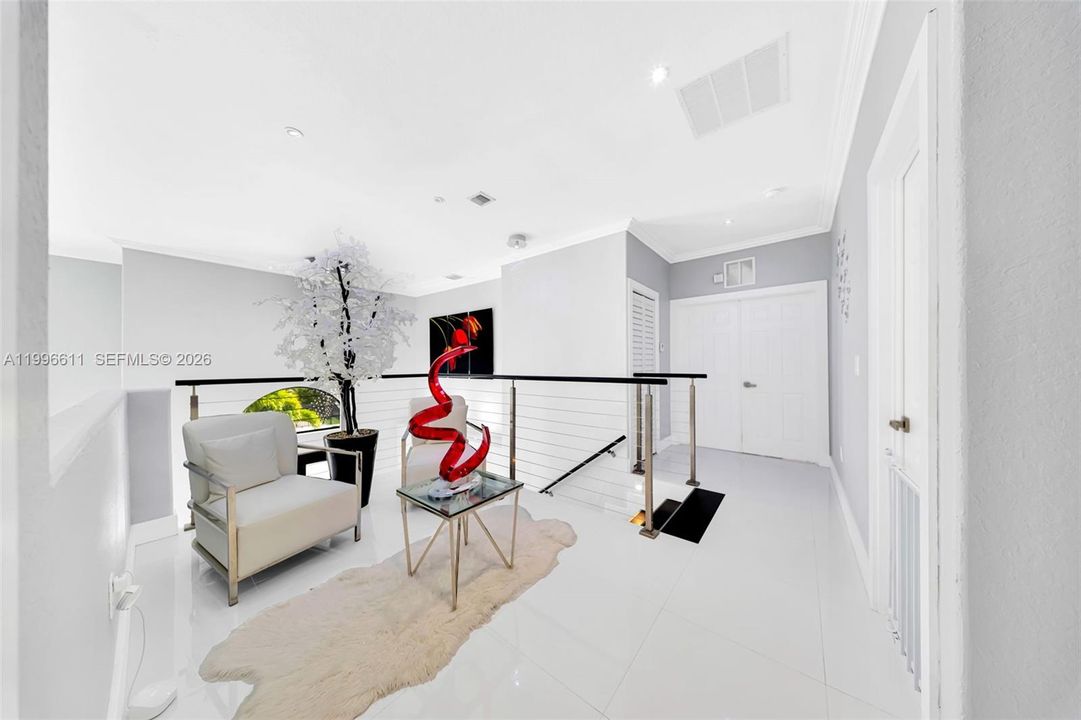 Activo con contrato: $950,000 (4 camas, 3 baños, 2580 Pies cuadrados)