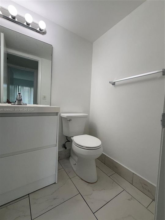 For Sale: $139,900 (2 beds, 1 baths, 954 Square Feet)