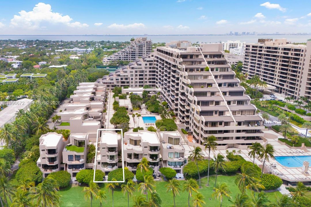 En Venta: $5,100,000 (4 camas, 6 baños, 3254 Pies cuadrados)
