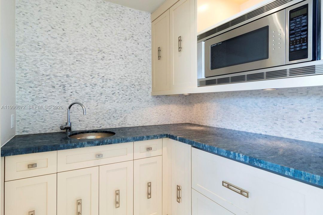 En Venta: $5,100,000 (4 camas, 6 baños, 3254 Pies cuadrados)