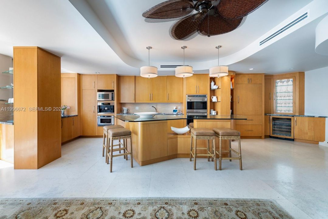 En Venta: $5,100,000 (4 camas, 6 baños, 3254 Pies cuadrados)