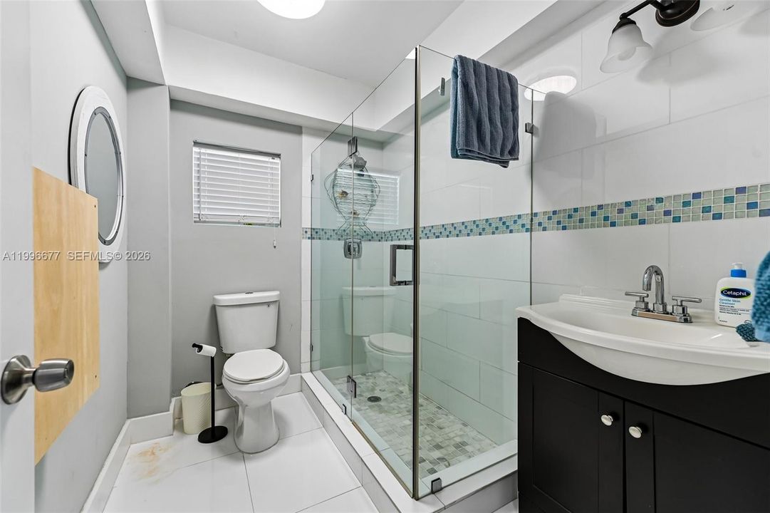 En Venta: $2,290,000 (4 camas, 3 baños, 1500 Pies cuadrados)