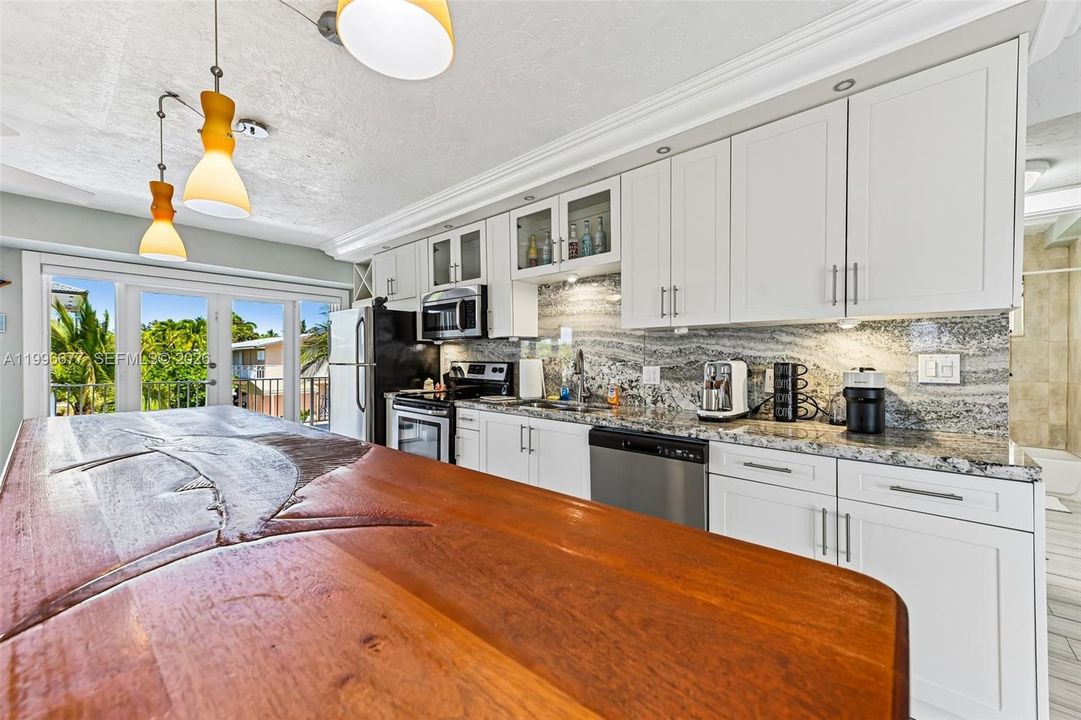 En Venta: $2,290,000 (4 camas, 3 baños, 1500 Pies cuadrados)