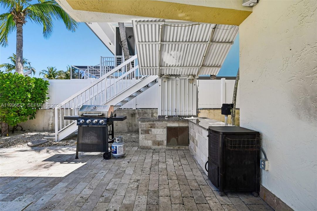 En Venta: $2,290,000 (4 camas, 3 baños, 1500 Pies cuadrados)
