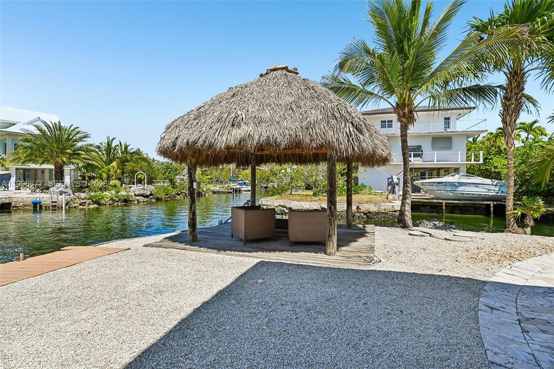 En Venta: $2,290,000 (4 camas, 3 baños, 1500 Pies cuadrados)