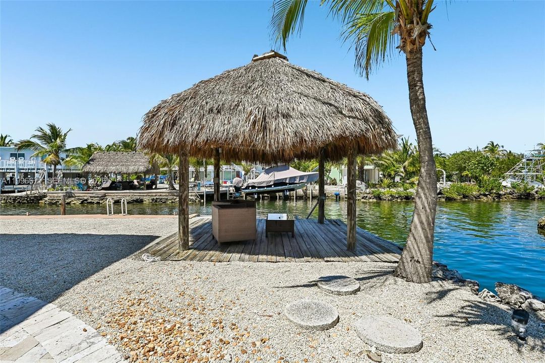 En Venta: $2,290,000 (4 camas, 3 baños, 1500 Pies cuadrados)
