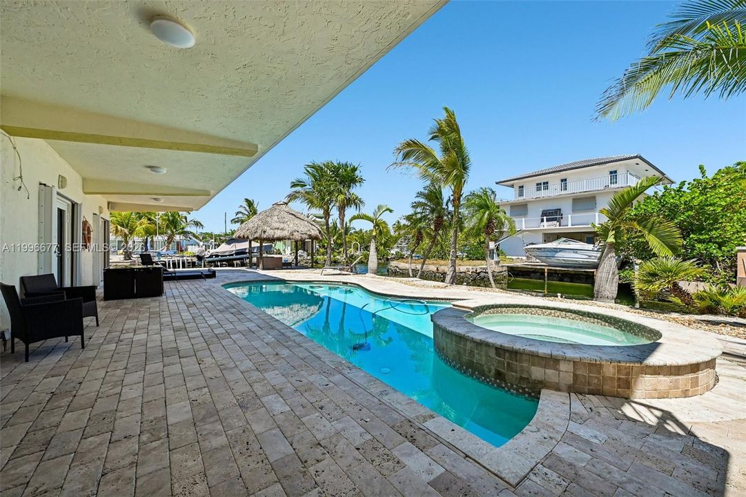 En Venta: $2,290,000 (4 camas, 3 baños, 1500 Pies cuadrados)