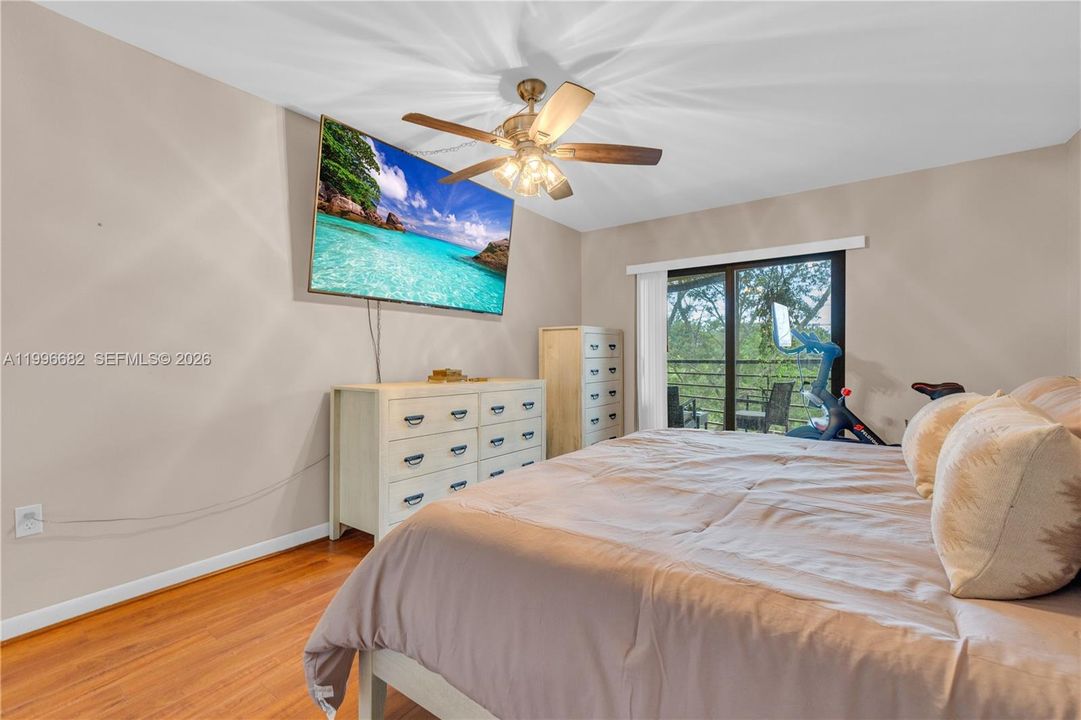 En Venta: $220,000 (2 camas, 2 baños, 1120 Pies cuadrados)