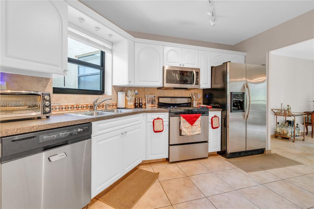 En Venta: $220,000 (2 camas, 2 baños, 1120 Pies cuadrados)