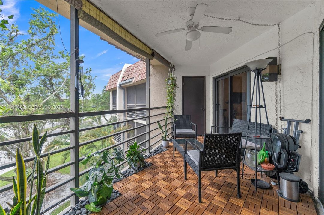 En Venta: $220,000 (2 camas, 2 baños, 1120 Pies cuadrados)