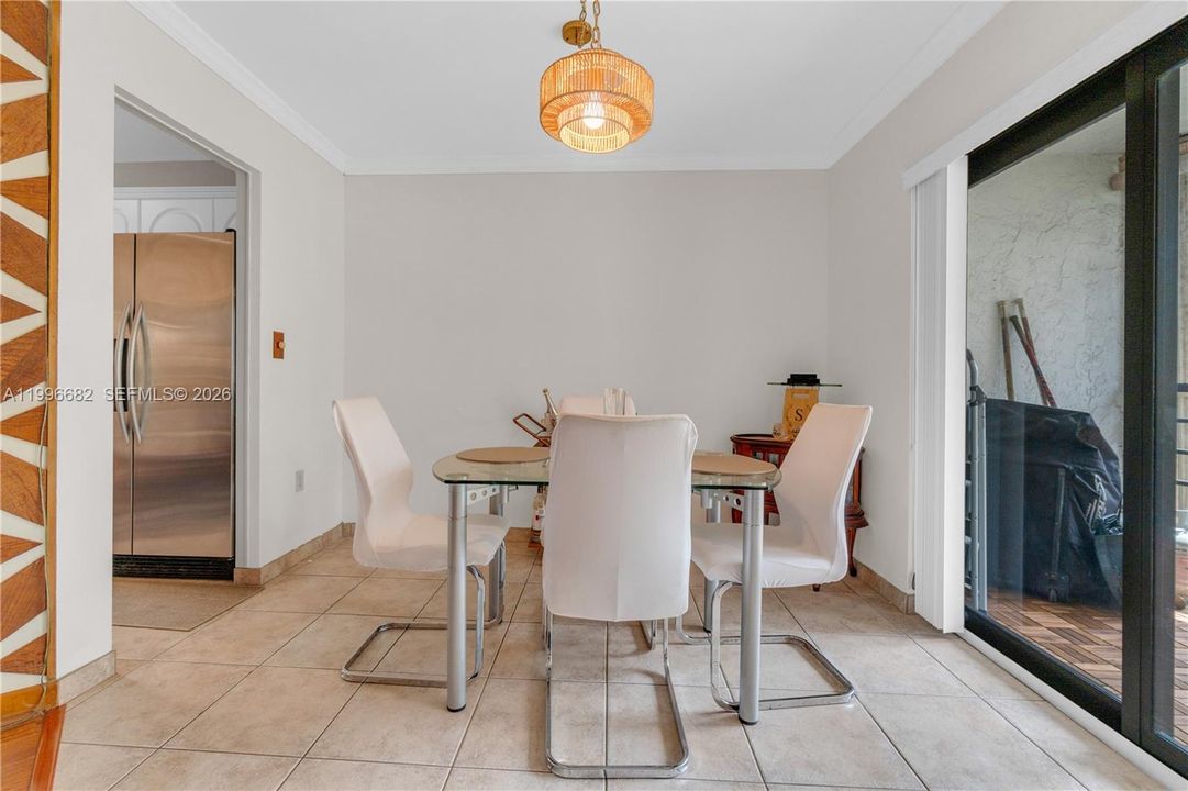 En Venta: $220,000 (2 camas, 2 baños, 1120 Pies cuadrados)