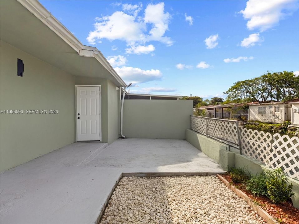 En Venta: $498,000 (2 camas, 1 baños, 824 Pies cuadrados)