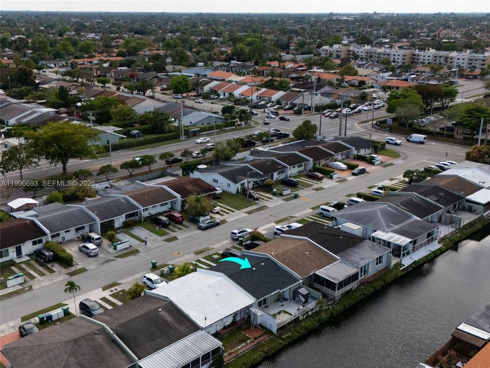En Venta: $498,000 (2 camas, 1 baños, 824 Pies cuadrados)