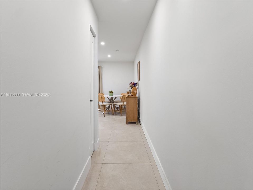 En Venta: $498,000 (2 camas, 1 baños, 824 Pies cuadrados)