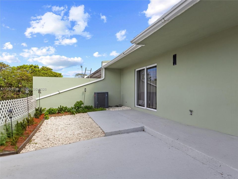 En Venta: $498,000 (2 camas, 1 baños, 824 Pies cuadrados)