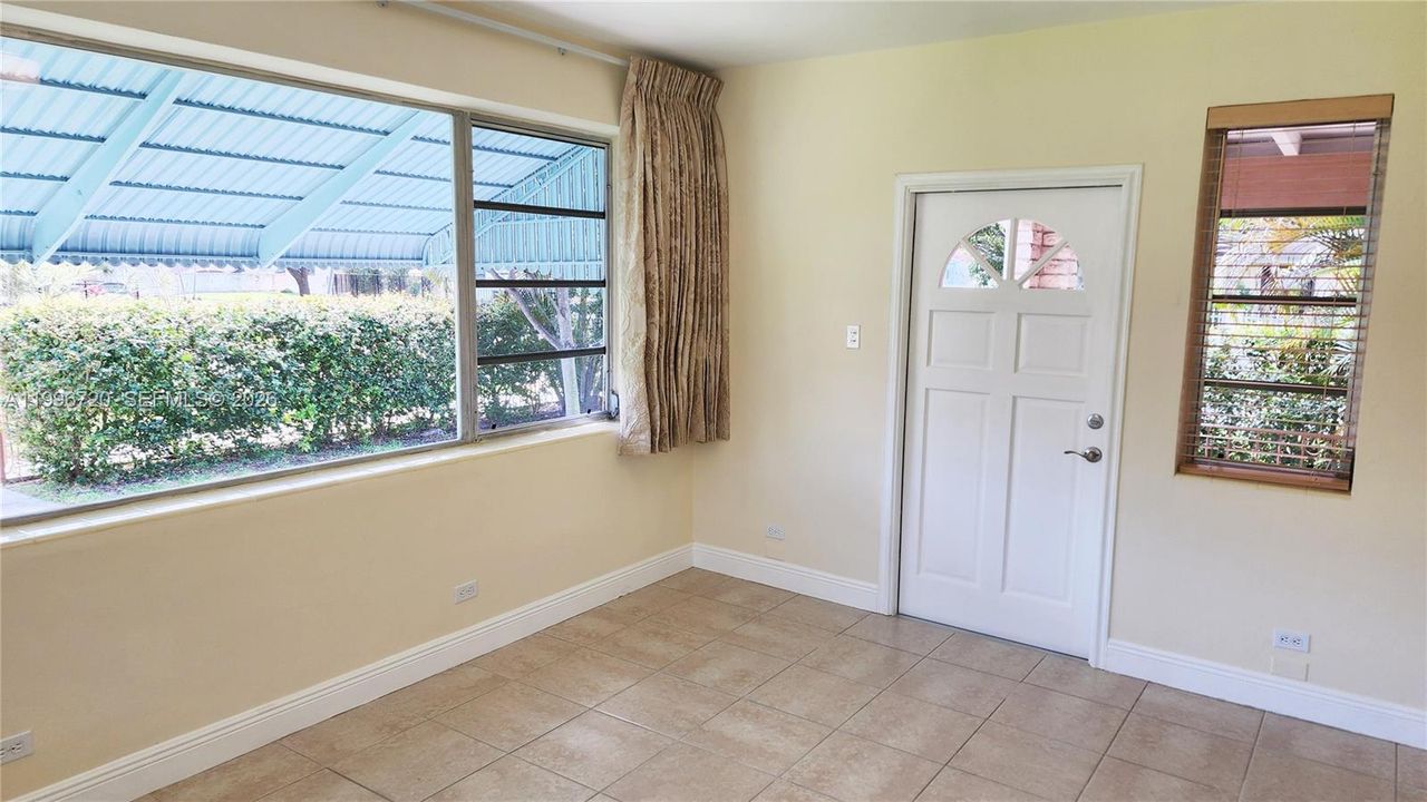 Activo con contrato: $730,000 (2 camas, 2 baños, 1523 Pies cuadrados)