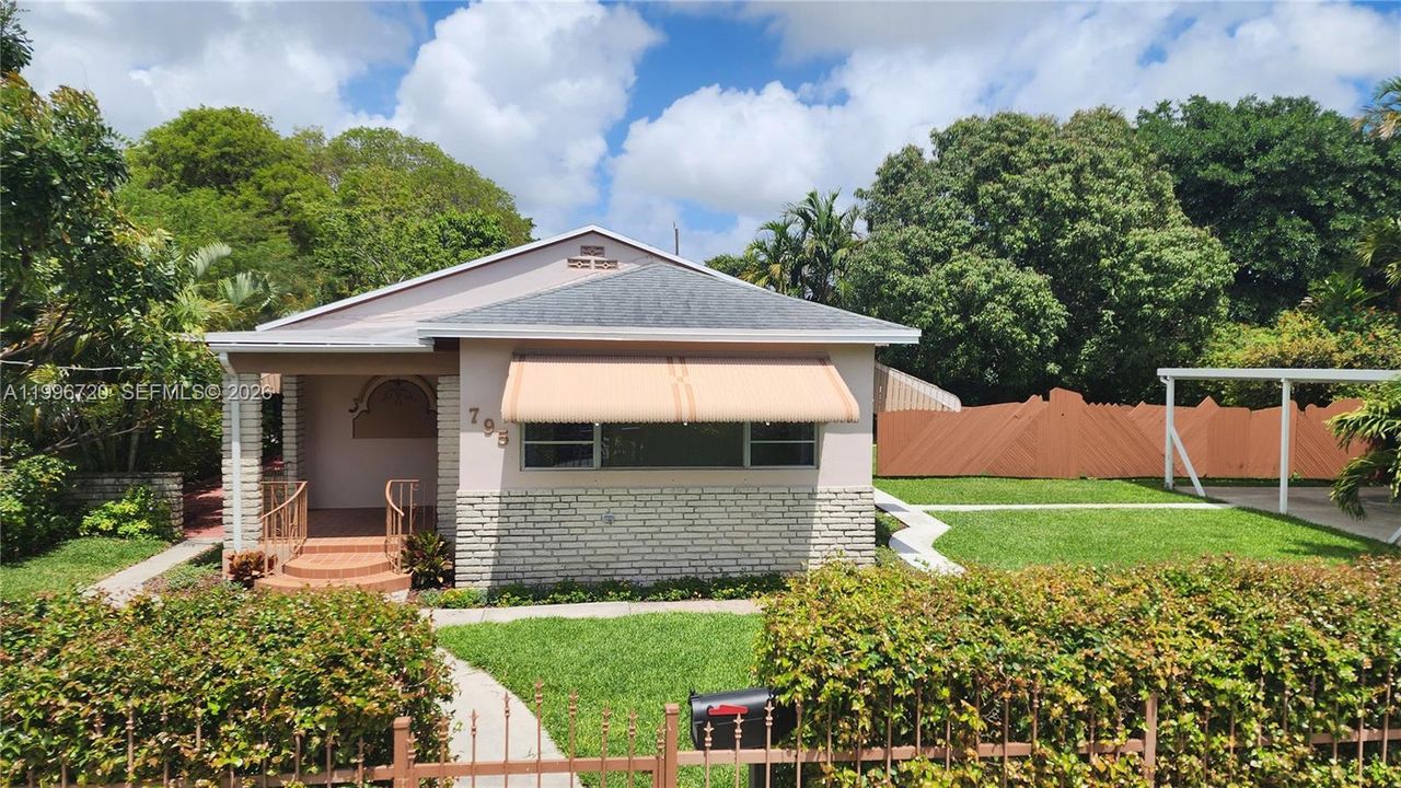 Activo con contrato: $730,000 (2 camas, 2 baños, 1523 Pies cuadrados)