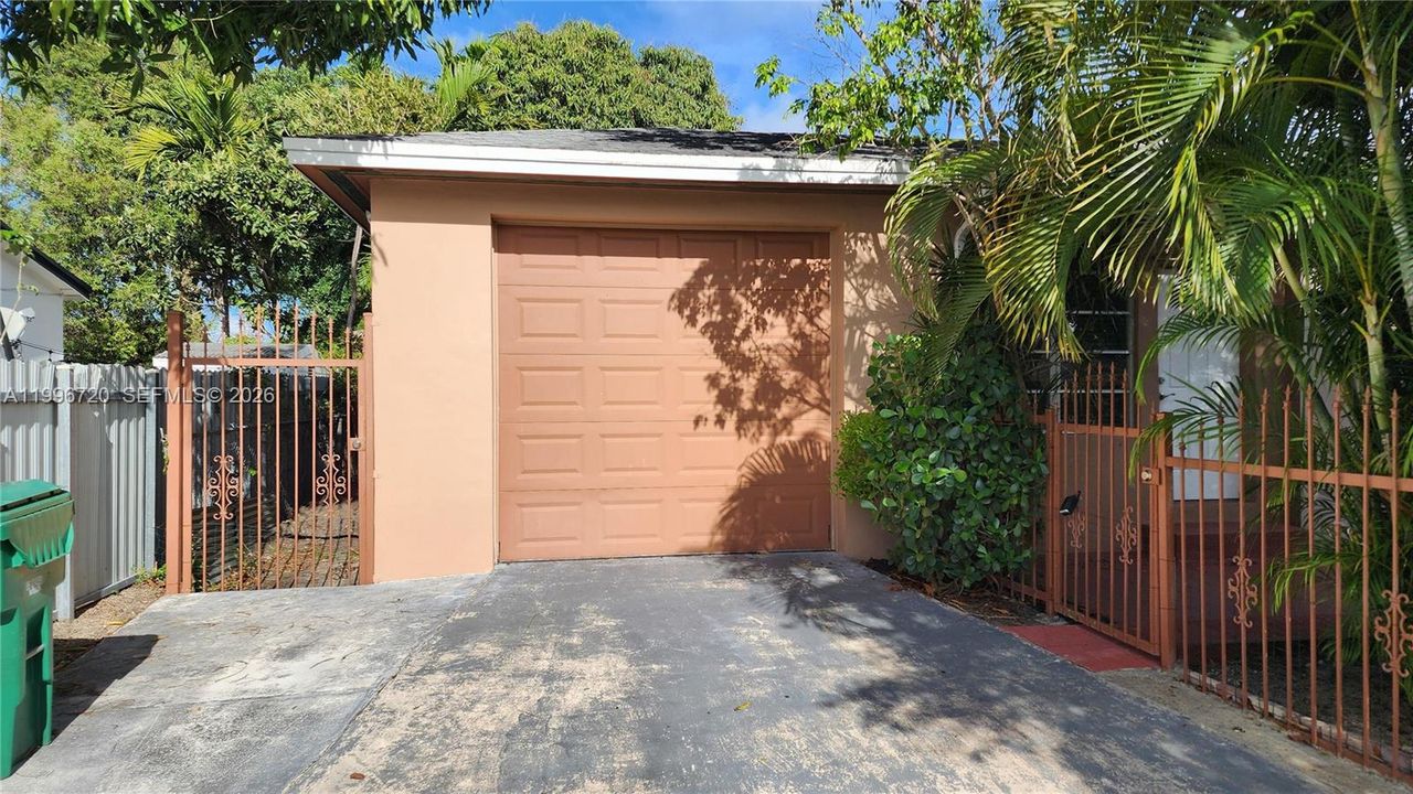 Activo con contrato: $730,000 (2 camas, 2 baños, 1523 Pies cuadrados)