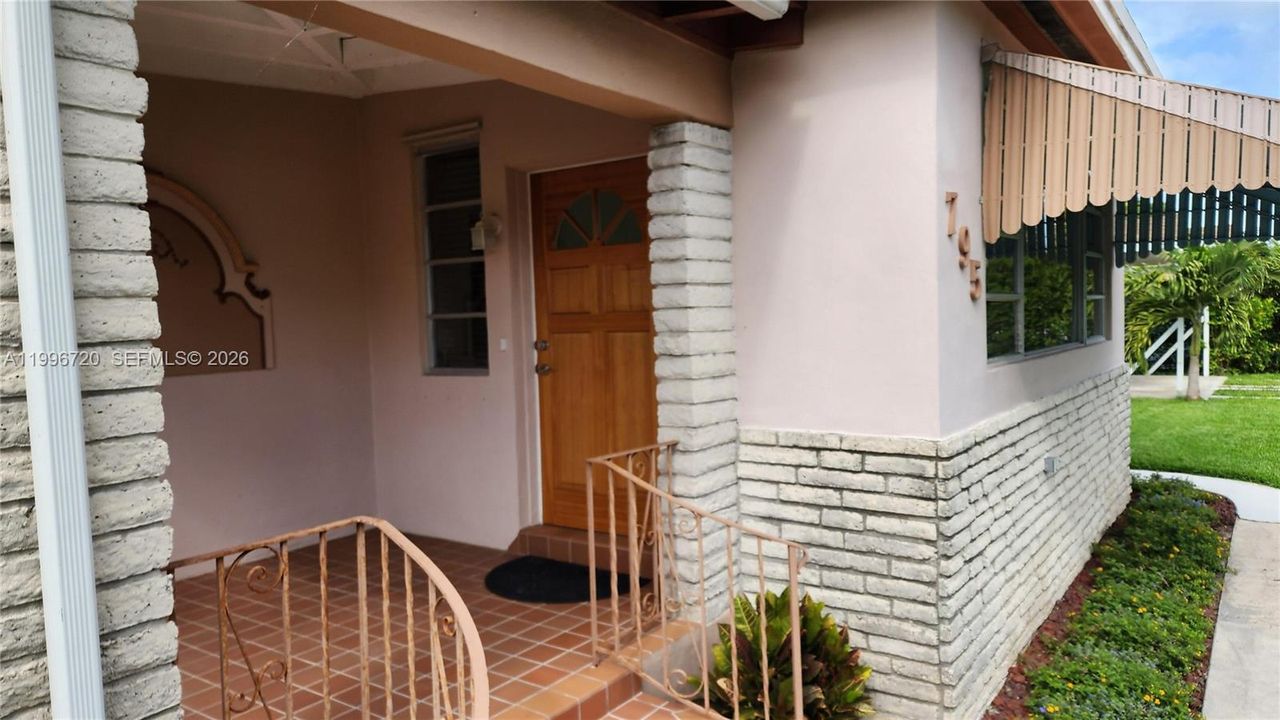 Activo con contrato: $730,000 (2 camas, 2 baños, 1523 Pies cuadrados)
