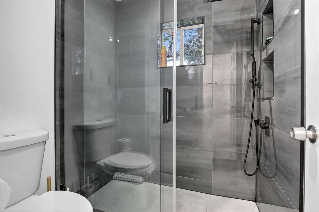 Primary Shower
