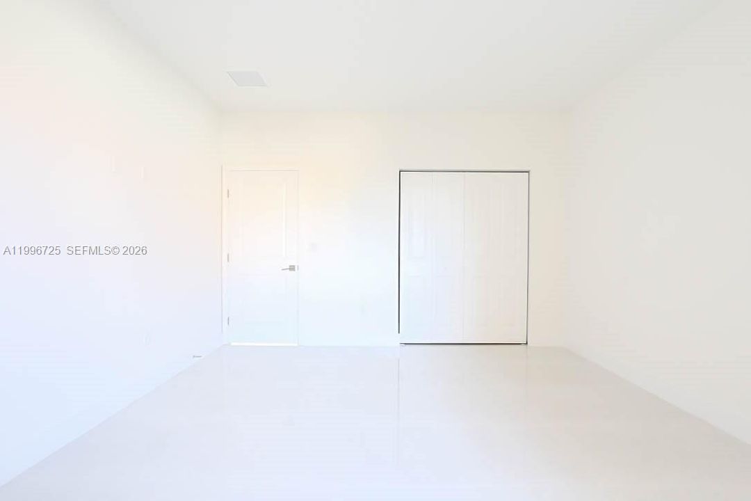 В аренду: $5,000 (5 спален, 4 ванн, 3073 Квадратных фут)
