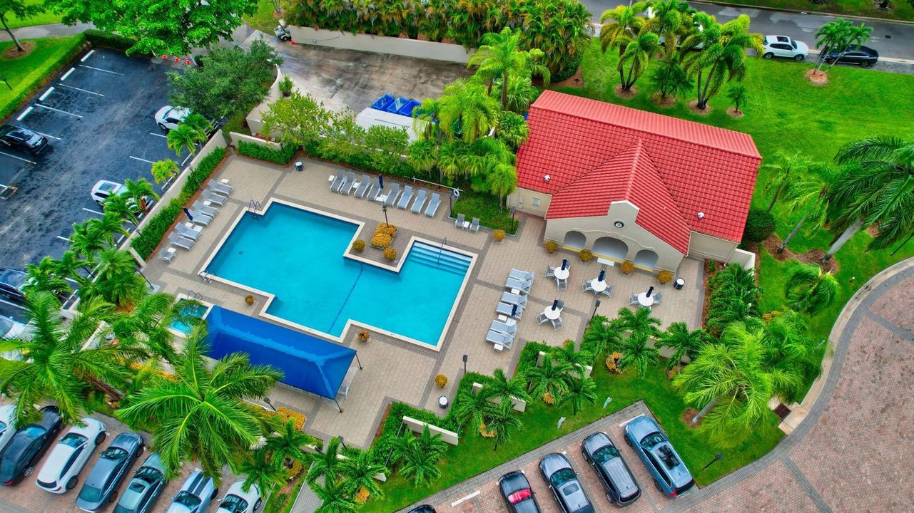 Regency pool