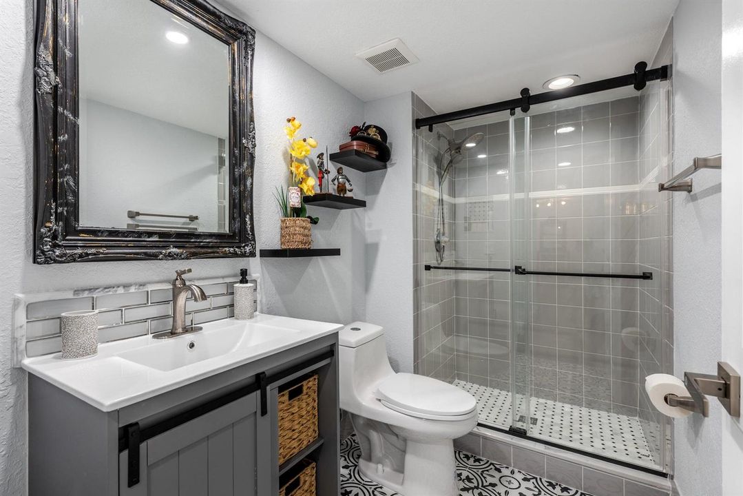 Guest Bathroom