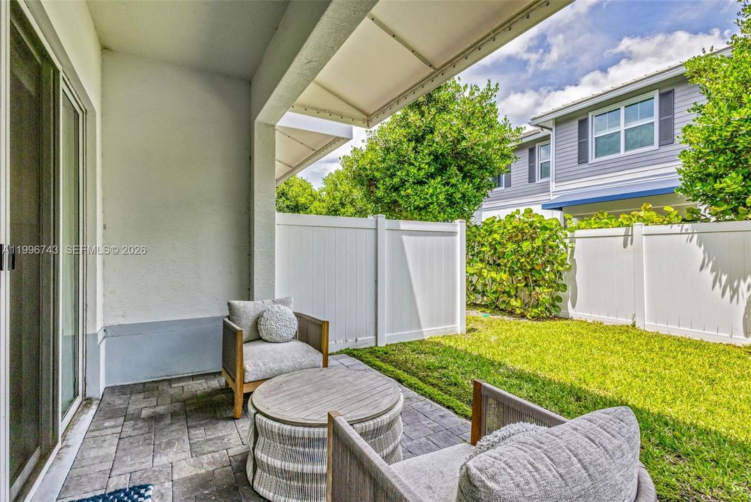 Recently Rented: $5,000 (3 beds, 2 baths, 2144 Square Feet)