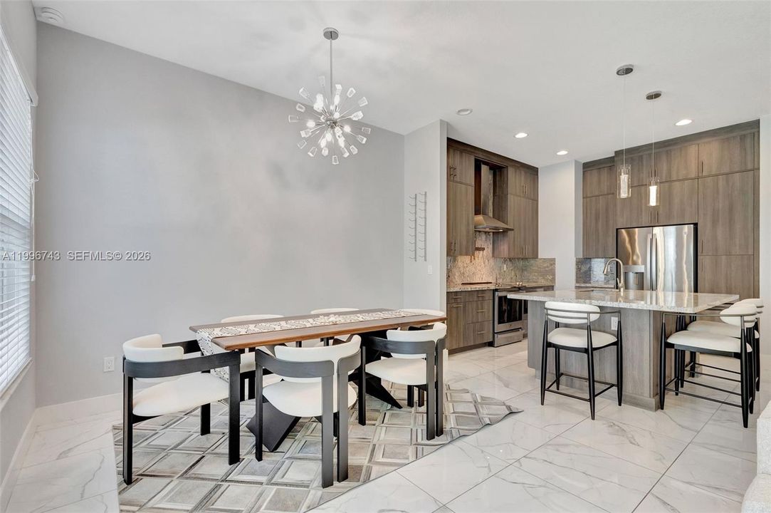 Recently Rented: $5,000 (3 beds, 2 baths, 2144 Square Feet)