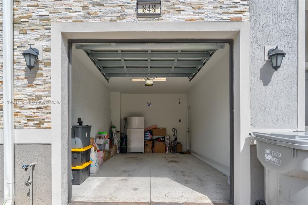 For Sale: $462,000 (3 beds, 2 baths, 1597 Square Feet)