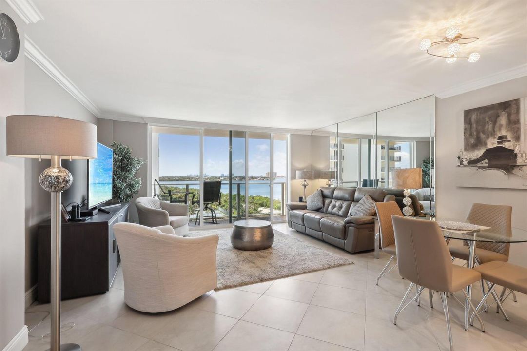 7-web-or-mls-N Ocean Dr 903-007