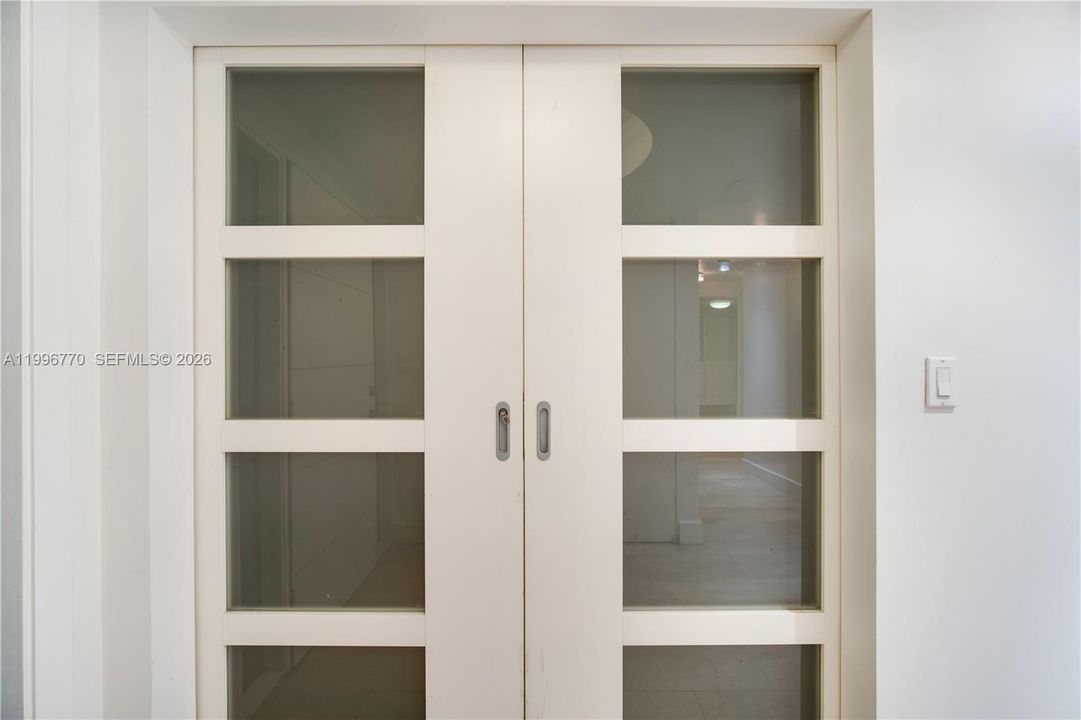Active With Contract: $6,500 (2 beds, 2 baths, 1720 Square Feet)