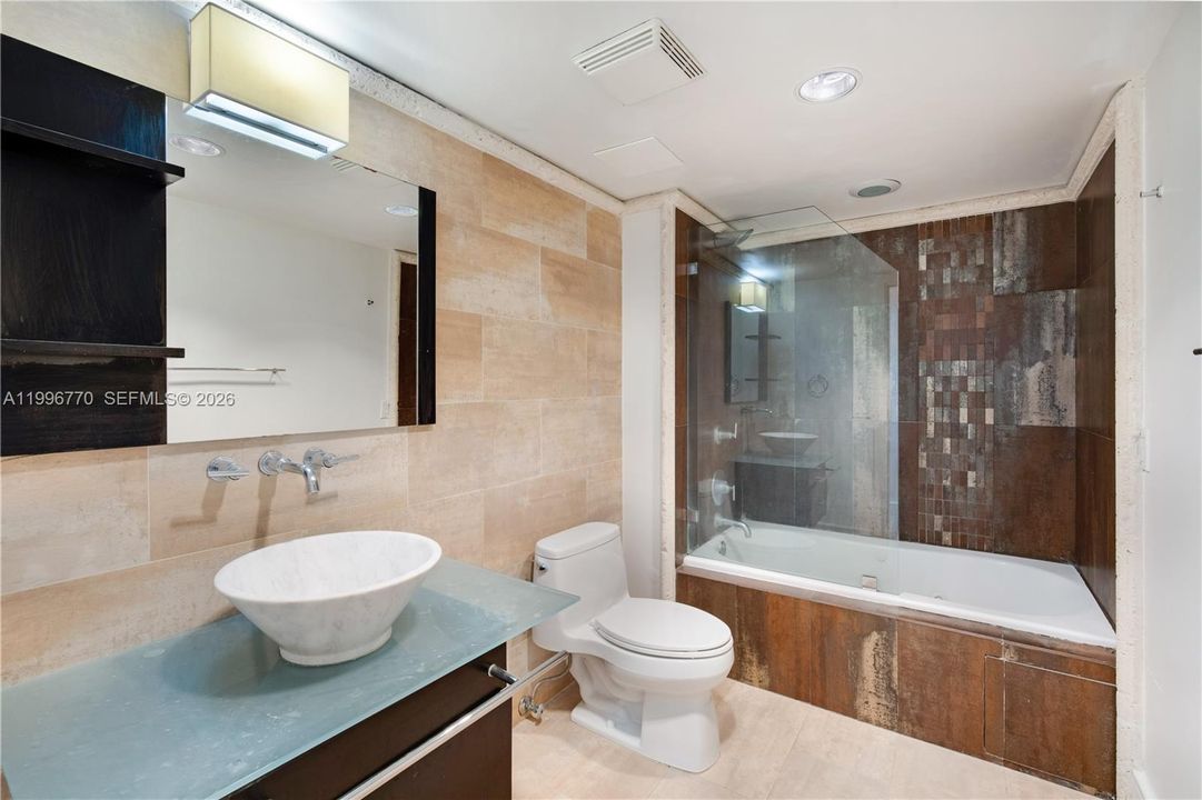 Active With Contract: $6,500 (2 beds, 2 baths, 1720 Square Feet)