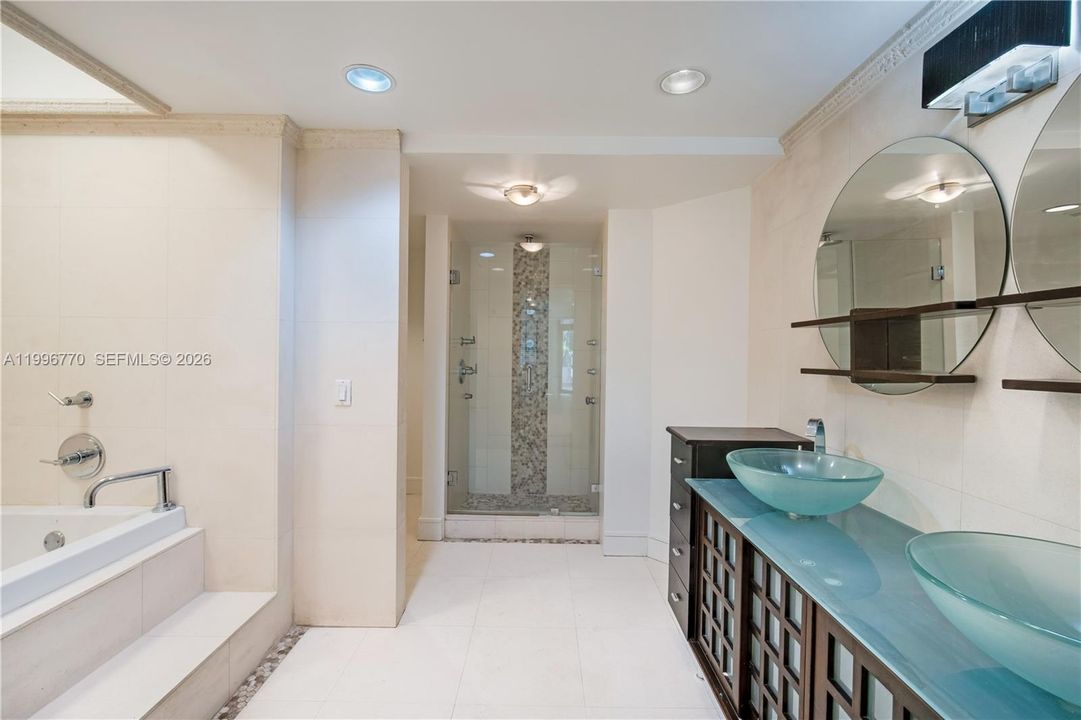 Active With Contract: $6,500 (2 beds, 2 baths, 1720 Square Feet)