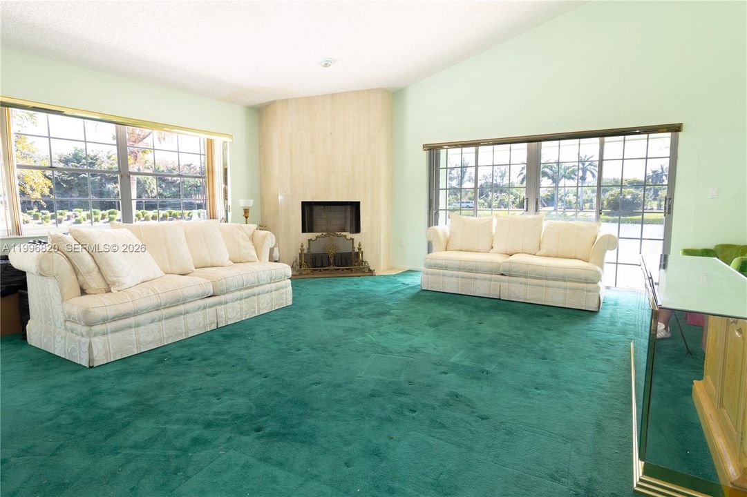For Sale: $1,150,000 (3 beds, 3 baths, 2268 Square Feet)
