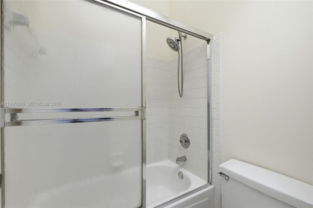 For Sale: $299,000 (2 beds, 2 baths, 1355 Square Feet)