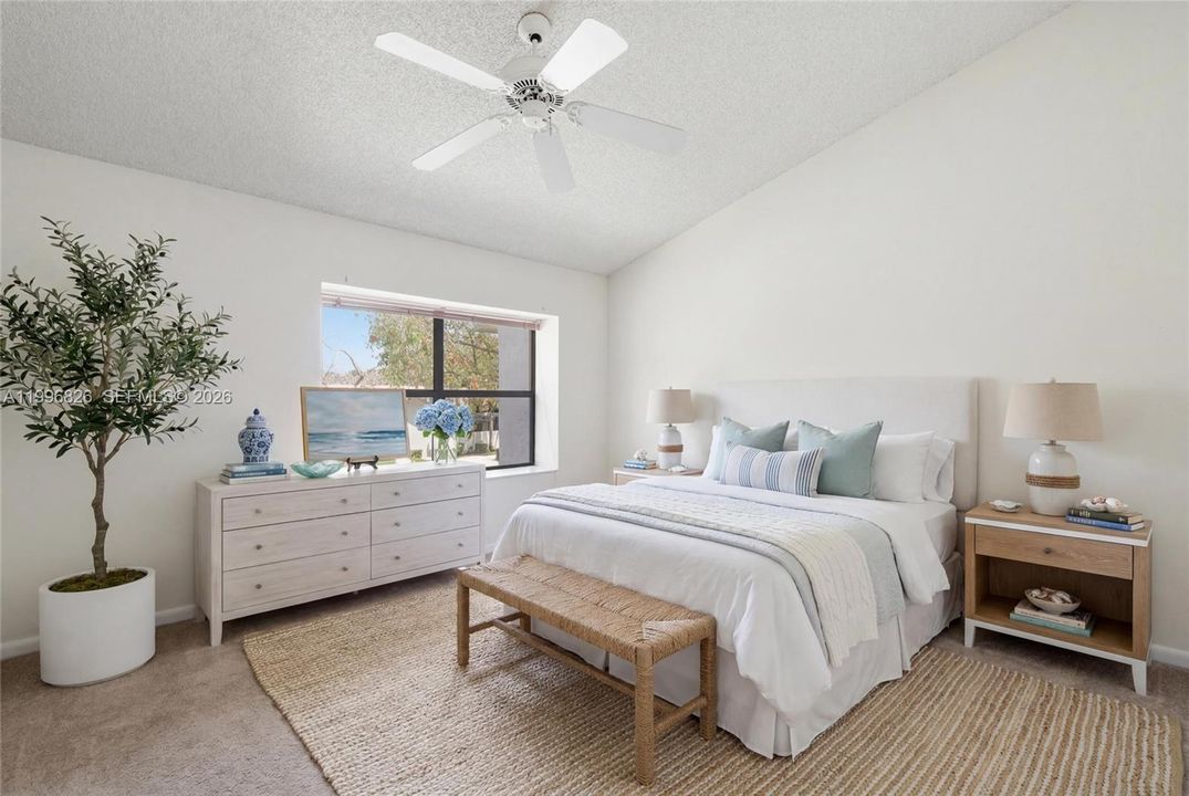 For Sale: $299,000 (2 beds, 2 baths, 1355 Square Feet)