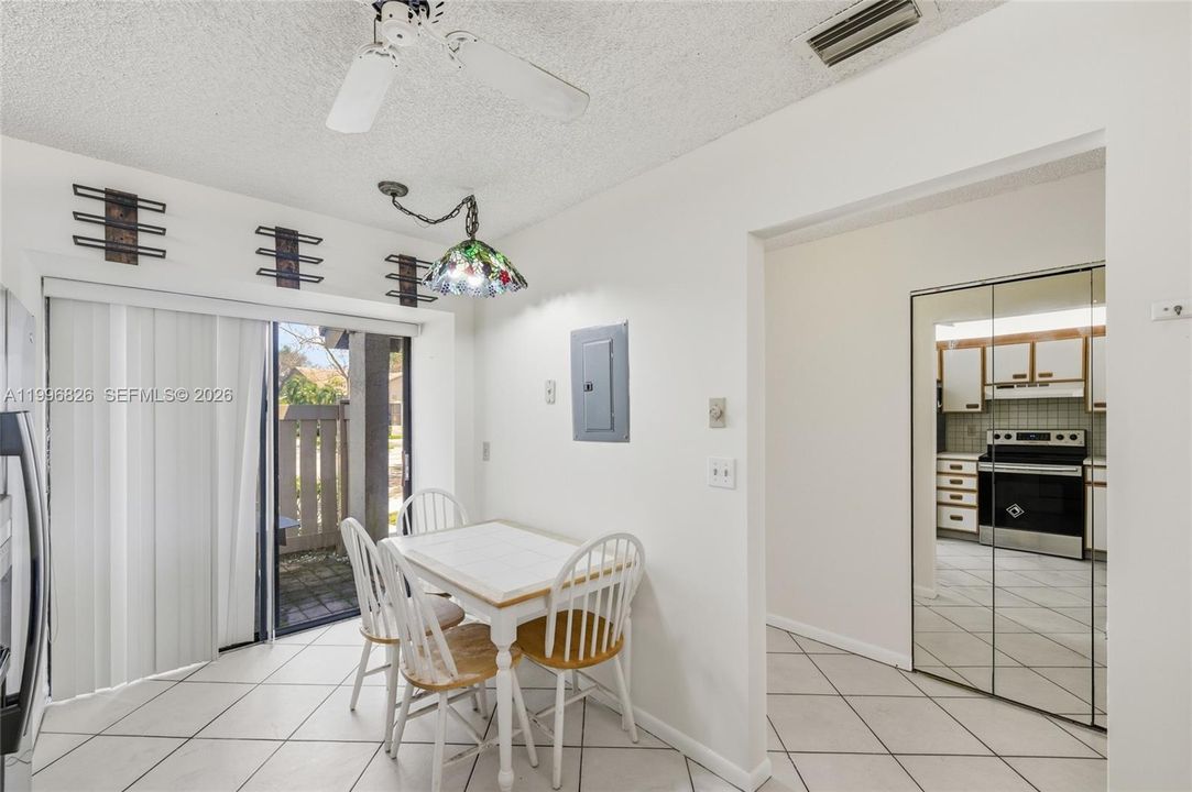 For Sale: $299,000 (2 beds, 2 baths, 1355 Square Feet)