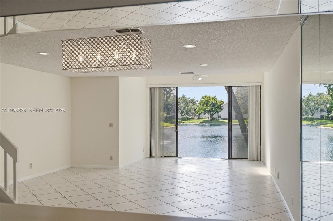 For Sale: $299,000 (2 beds, 2 baths, 1355 Square Feet)