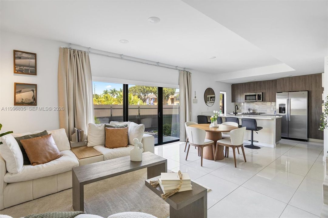 Active With Contract: $585,000 (5 beds, 4 baths, 1902 Square Feet)