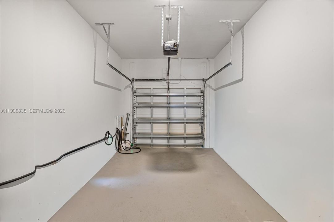 Active With Contract: $585,000 (5 beds, 4 baths, 1902 Square Feet)