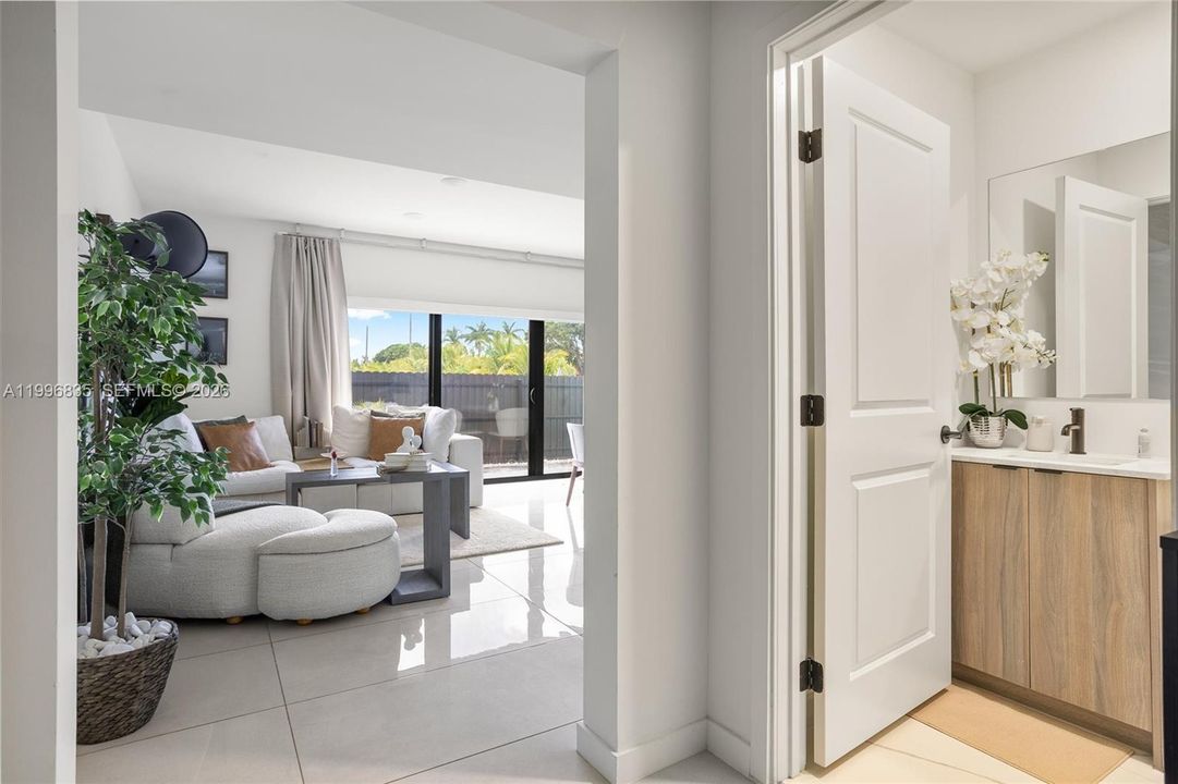 Active With Contract: $585,000 (5 beds, 4 baths, 1902 Square Feet)
