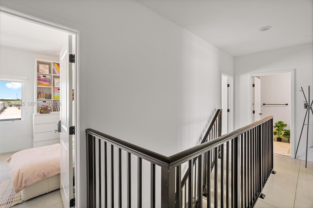 Active With Contract: $585,000 (5 beds, 4 baths, 1902 Square Feet)