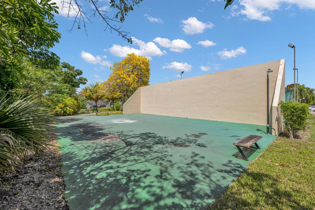 7100 NW 17th St Unit 217 00017