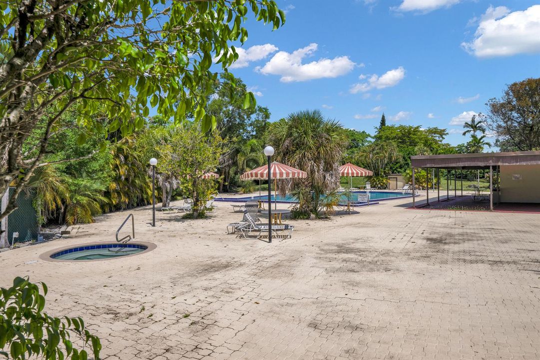 7100 NW 17th St Unit 217 00019