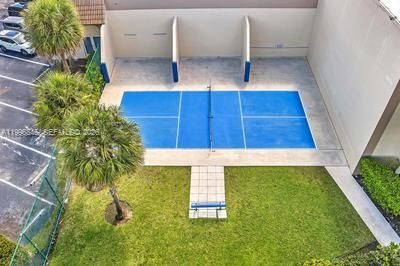 Active With Contract: $2,350 (1 beds, 1 baths, 960 Square Feet)