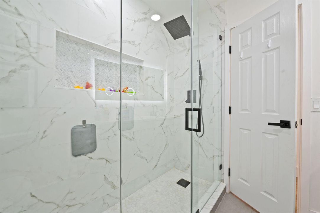 16-web-or-mls-5420-johnson-st